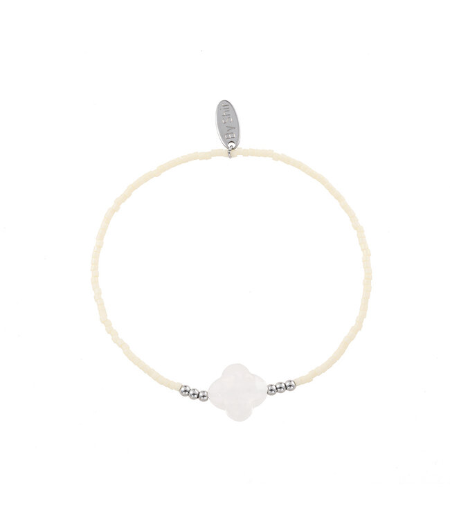 By Shir Armband kraaltjes Off White Klaver