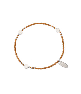 By Shir Armbanden kraaltjes kaneel bruin glim hartjes