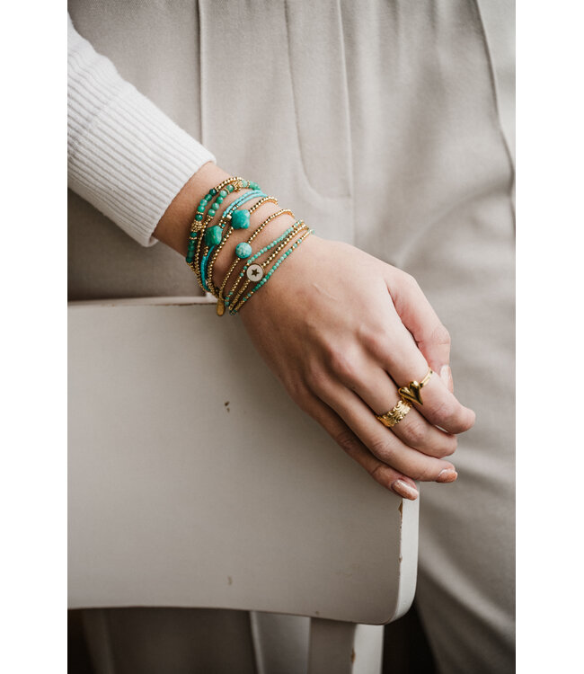 By Shir  Armband Perlen türkis Kleeblatt
