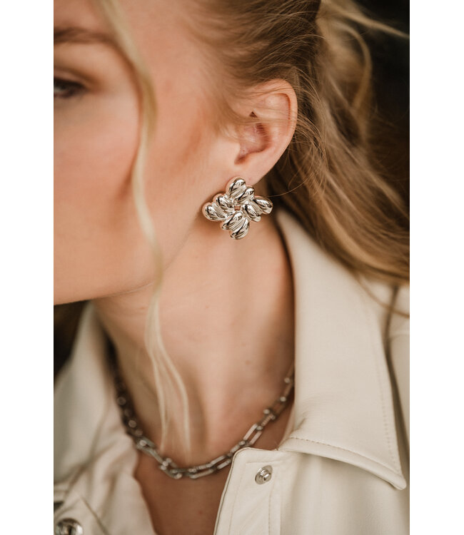 By Shir Oorbellen luxe Fleur