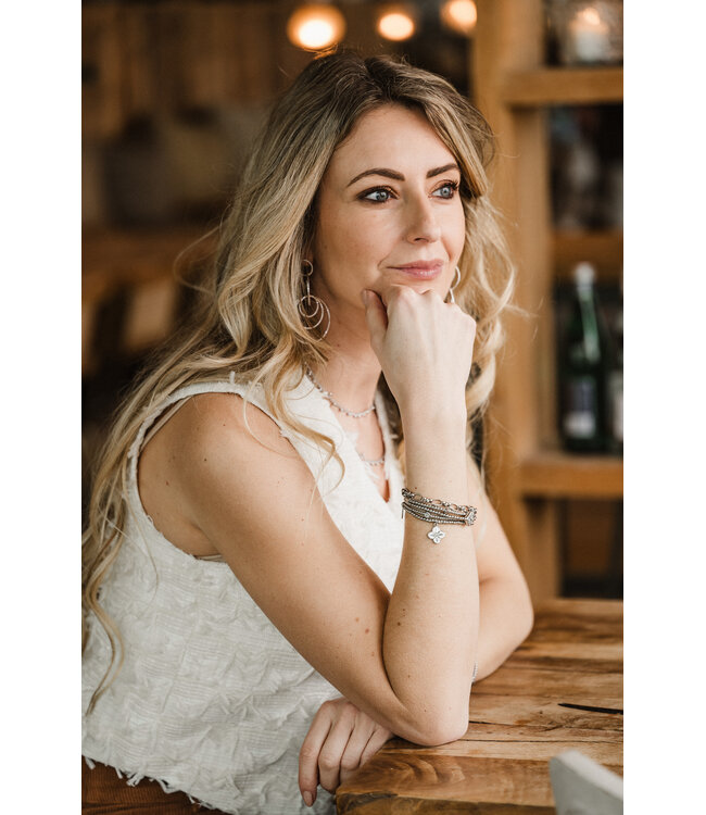 By Shir Armband Perlen Jannea