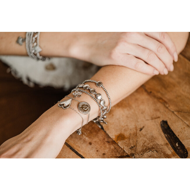 By Shir Bracelet beads seashell