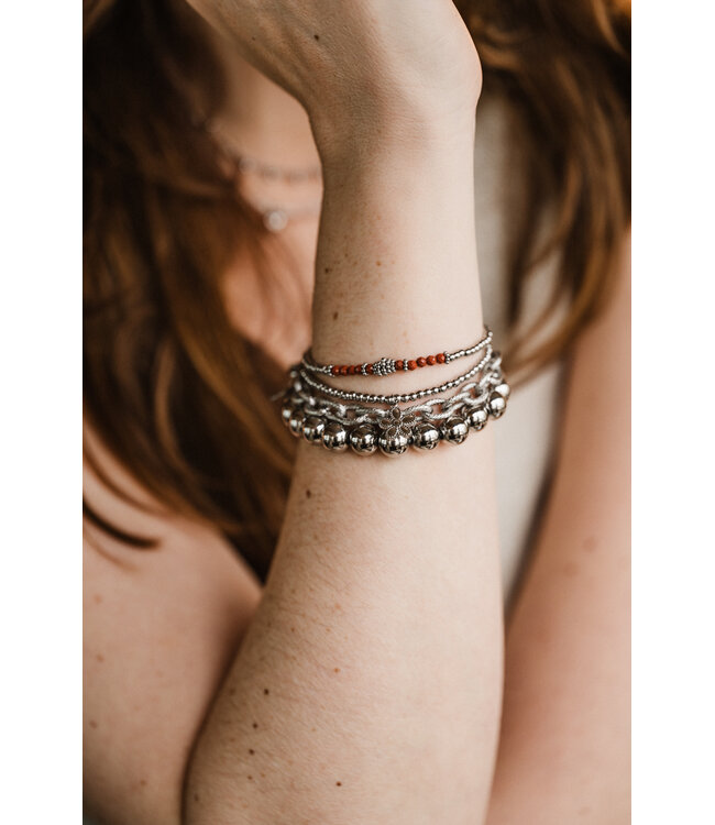 By Shir Armband Perlen Bohemian rot