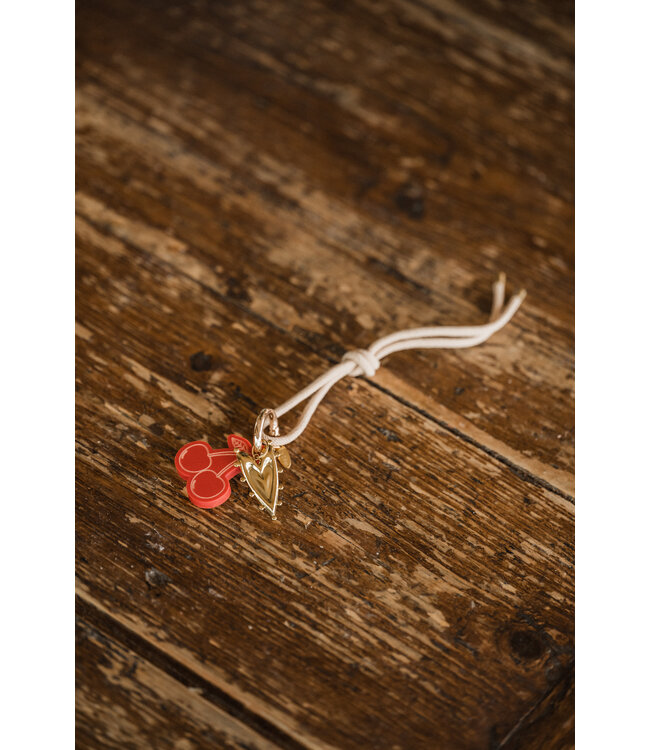 By Shir Beiger Herzbecherhalter