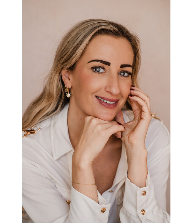 By Shir Oorbellen klein zwart spark