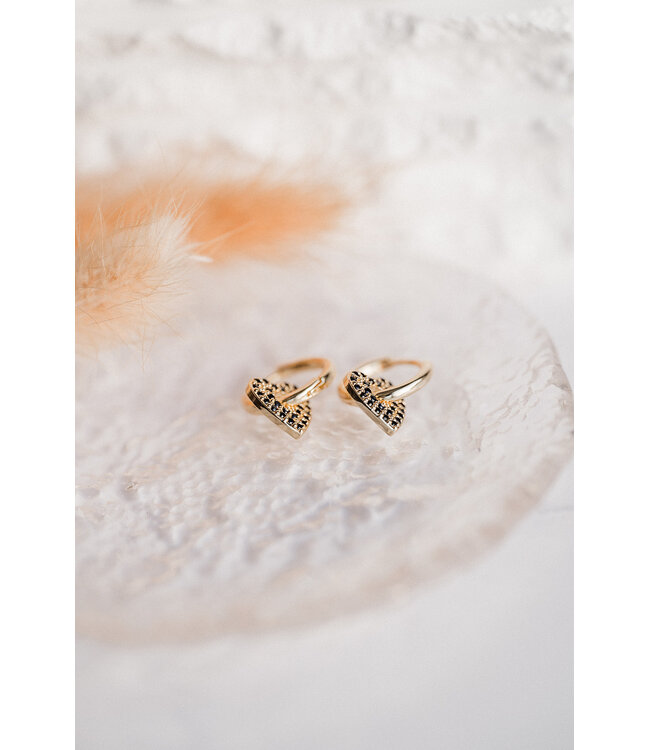 By Shir Small black heart earrings