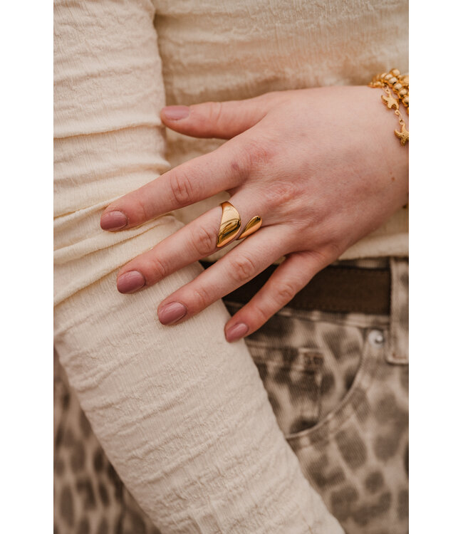 By Shir Evi luxury ring
