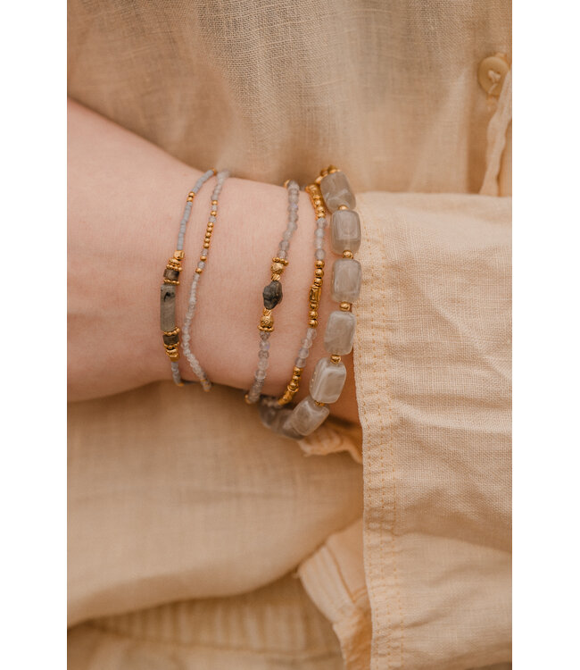 By Shir Bracelet beads Labradorite clover