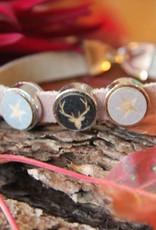 Eigen atelier Leather bracelet Rudolf with beautiful cabochon of reindeer and stars