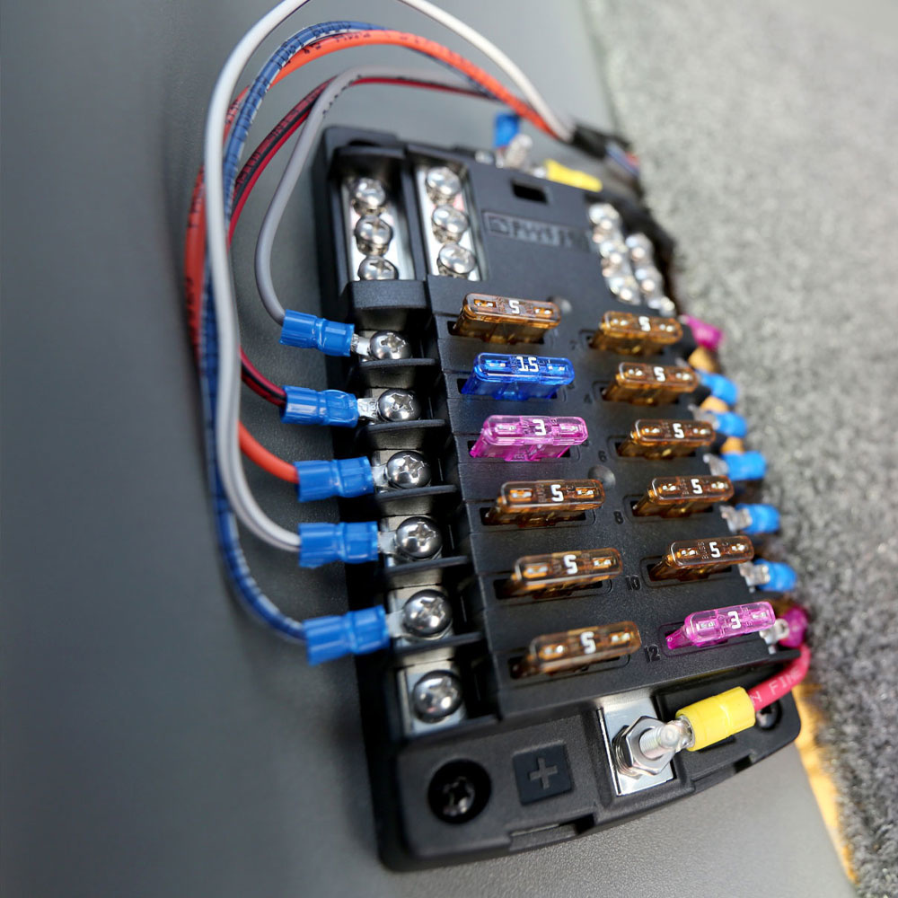 Blue Sea ST Blade 12 Circuit Fuse Block w/ Negative Bus & Cover