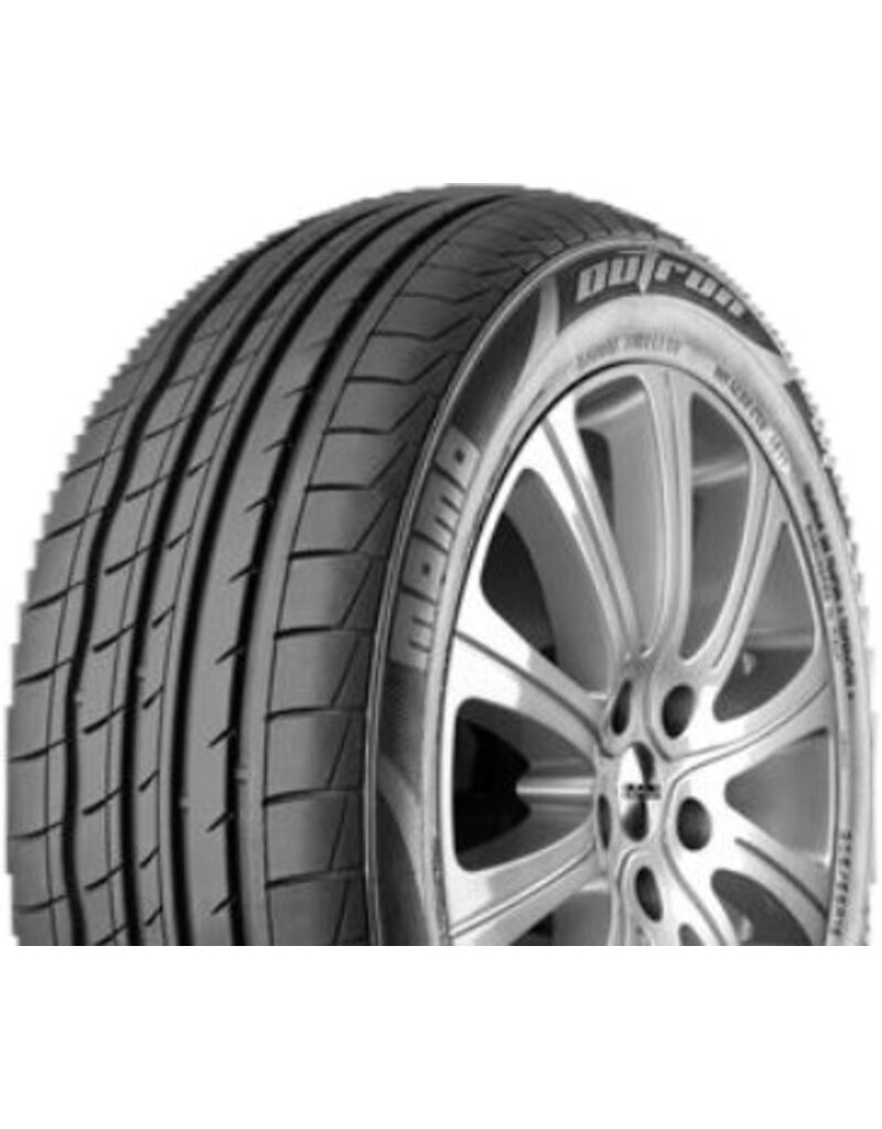 Momo Momo Outrun M-3 225/40 R18