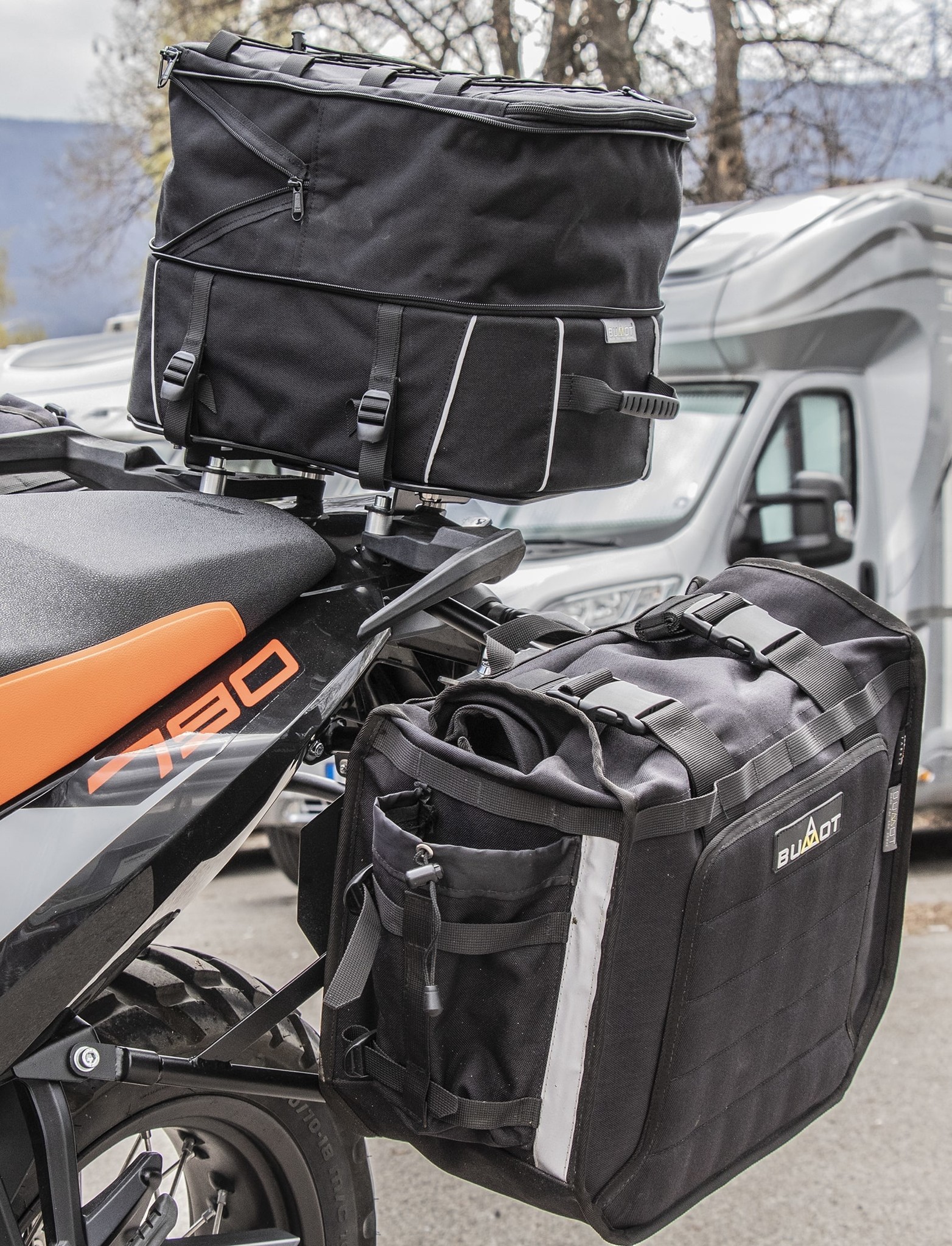 BUMOT - Xtremada Soft Luggage Tailbag