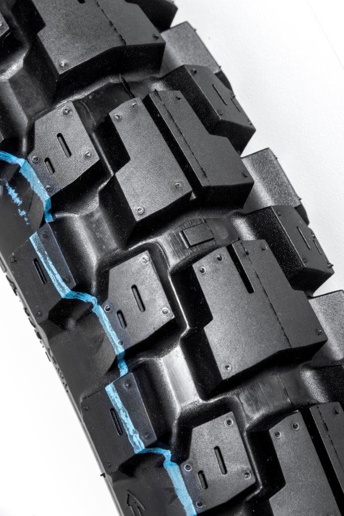 Motoz Tractionator Adventure