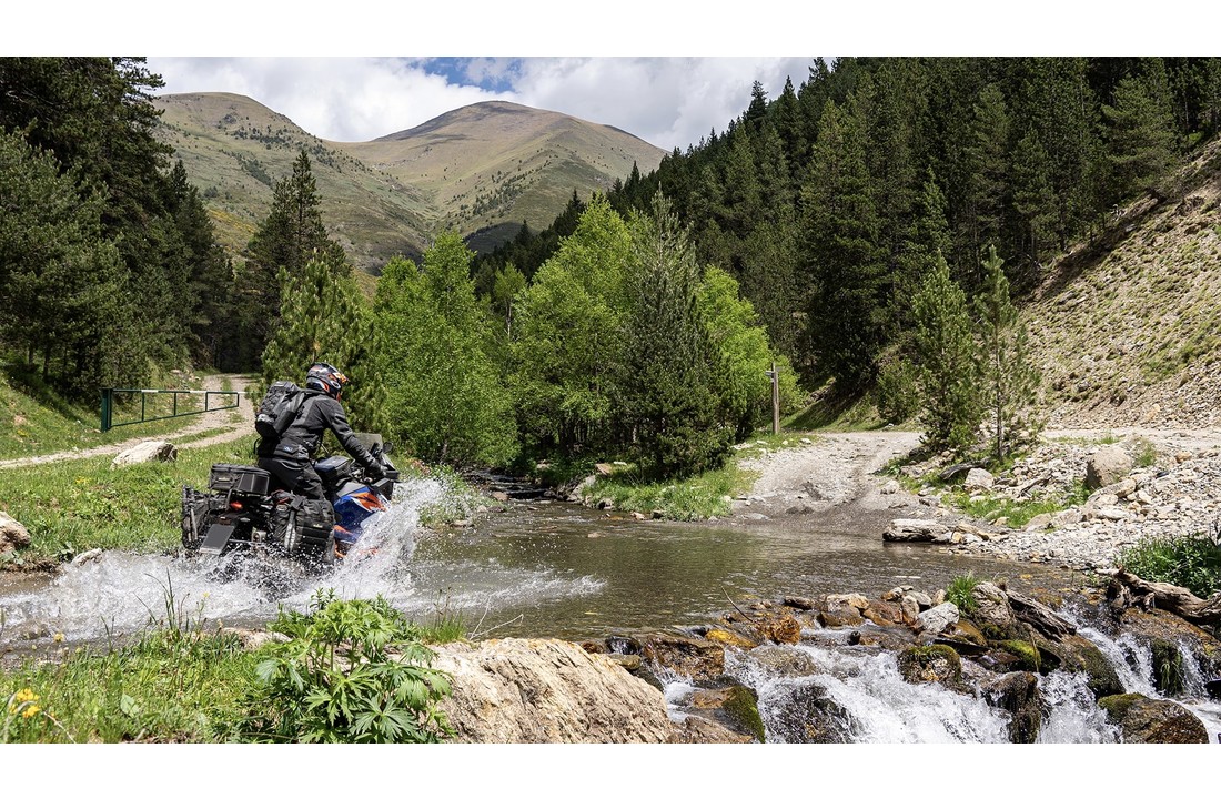 BUMOT Xtremada zachte zijtassen voor de KTM 1290 Super Adventure - MY 2021
