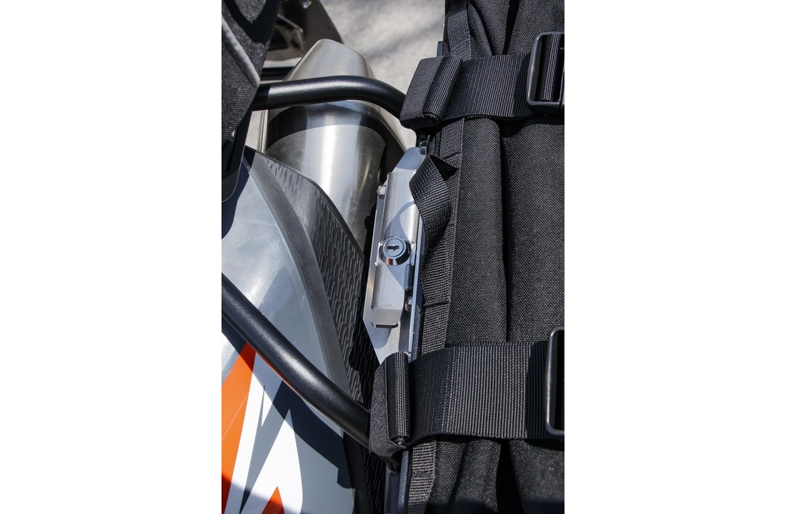 BUMOT Xtremada soft panniers for the KTM 690 Enduro R