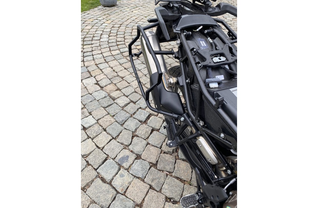 BUMOT Defender EVO zijkoffersysteem - Husqvarna Norden 901