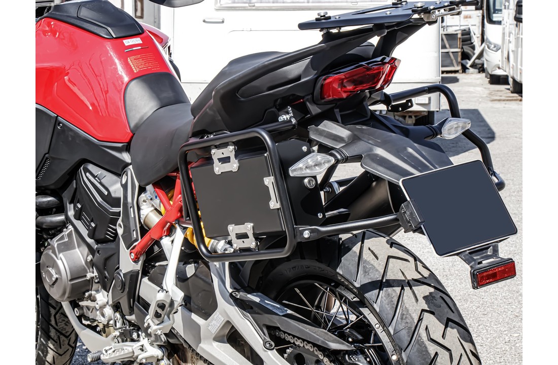 BUMOT Defender EVO Pannier system - Ducati Multistrada V4