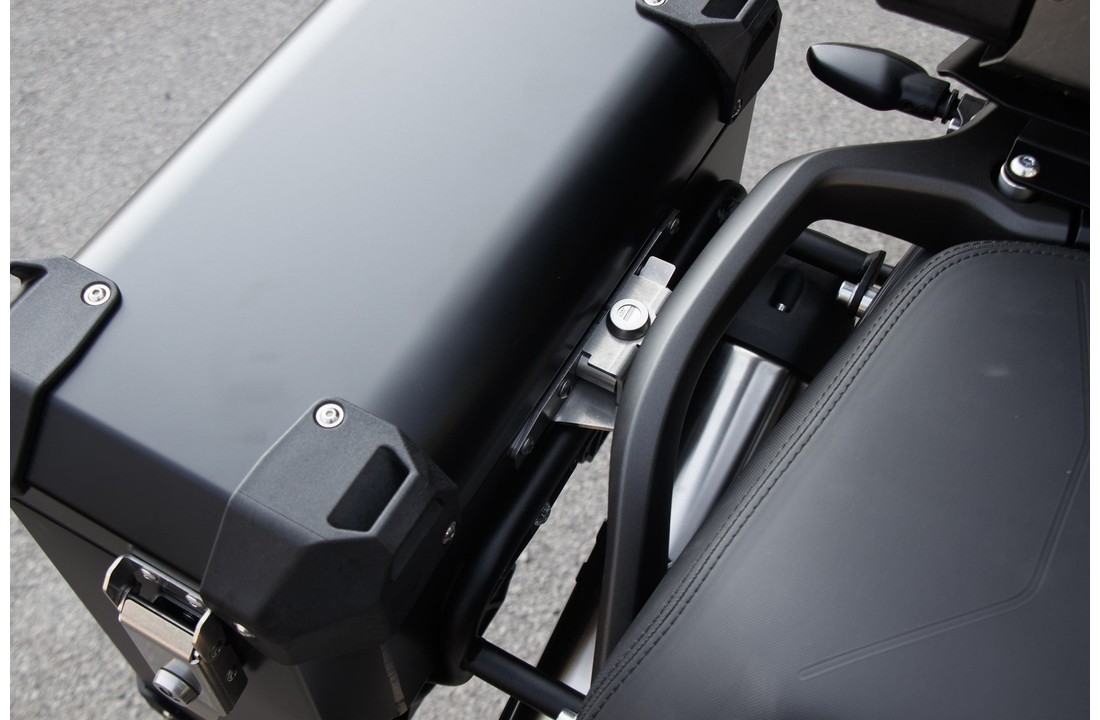 BUMOT Defender EVO Pannier system - Triumph Tiger Explorer 2022