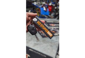Allroadmoto - Keychain 'DO STUPID SH*T' (Shipment included in price)