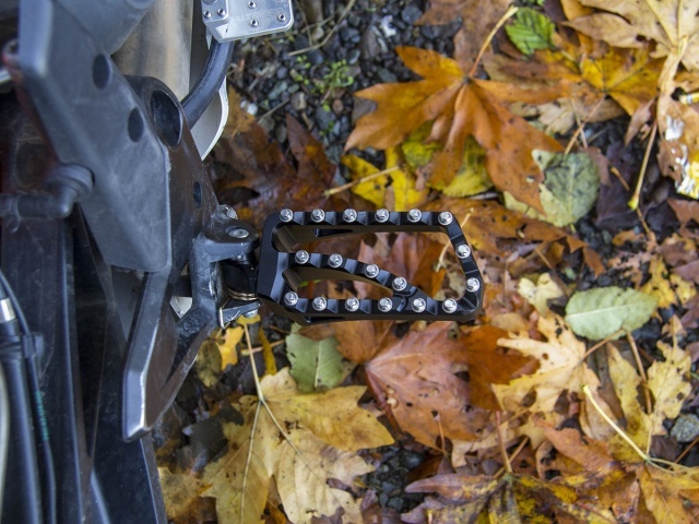 AltRider Adventure II Foot Pegs - BMW R 1300 / 1250 / 1200 GS/GSA