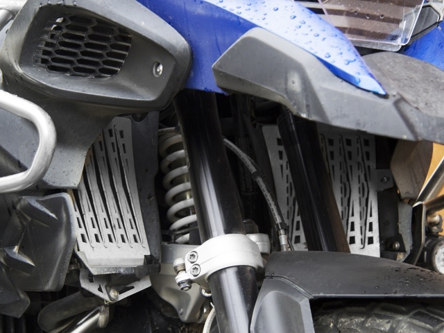 AltRider Radiator Guard - BMW R1200 GSA LC