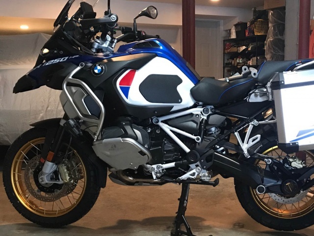 AltRider Cylinder Head Guards for Crashbars - BMW R1250 GS/ GSA