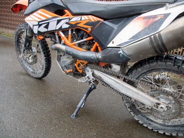 AltRider Verstelbare Alu Zijstandaard - KTM 690 Enduro / Husqvarna 701 / GasGas 700
