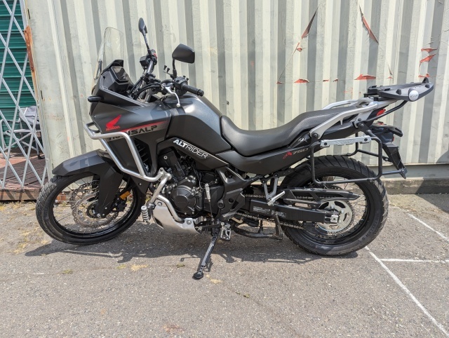 AltRider Verstelbare Alu Zijstandaard - Honda XL750 Transalp