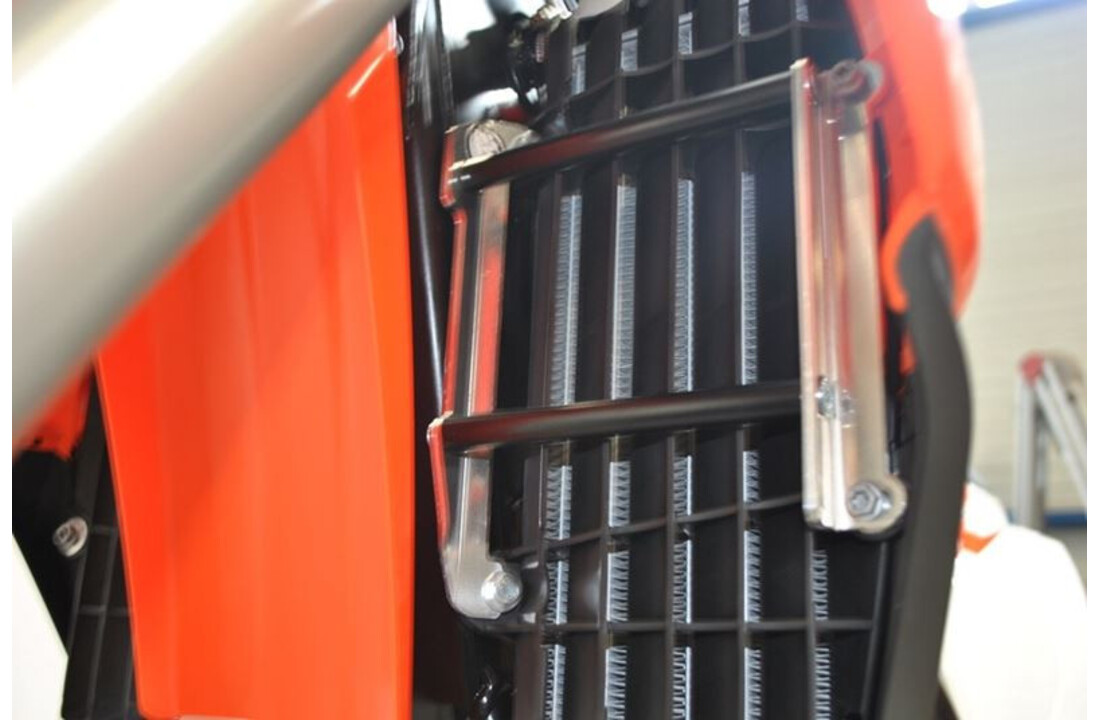 AXP - Radiator Braces - Husqvarna / KTM / GasGas Enduro's