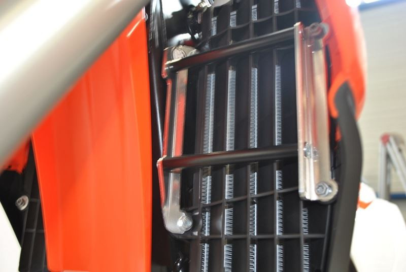 AXP - Radiator Braces - Husqvarna / KTM / GasGas Enduro's