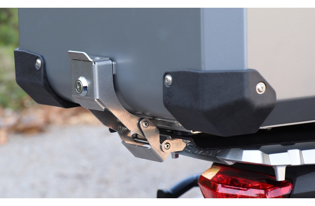 BUMOT Defender EVO Topcase moutingplate - Suzuki DL1000 V-strom (+'14)