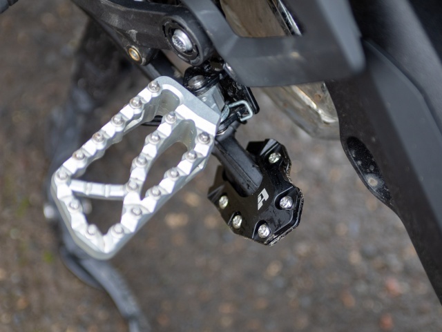 AltRider Zijstandaard Vergroter - BMW R 1300 GS (with Sport Suspension) and GSA