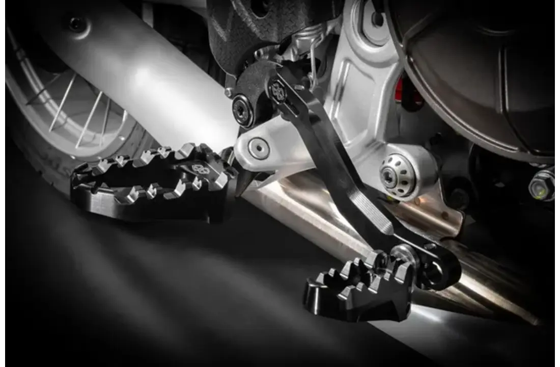 Gilles Tooling - Pro-X Enduro Footpegs (black) - Suzuki V-strom
