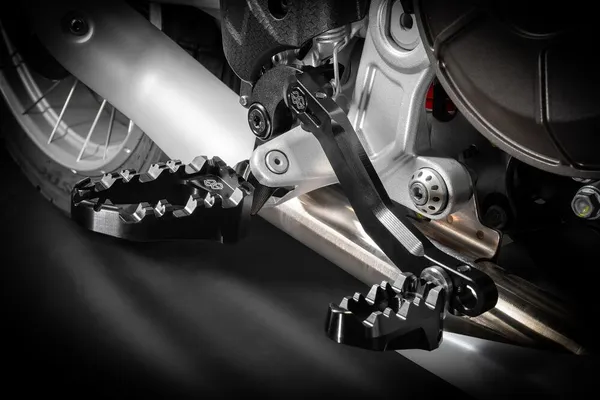 Gilles Tooling - Pro-X Enduro Footpegs (black) - Suzuki V-strom