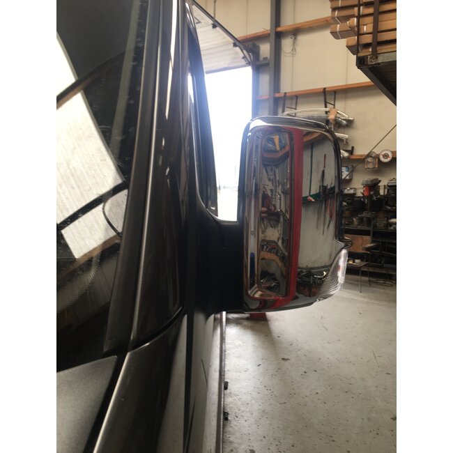 Mercedes-Benz Sprinter W906 2006> Spiegelkappen
