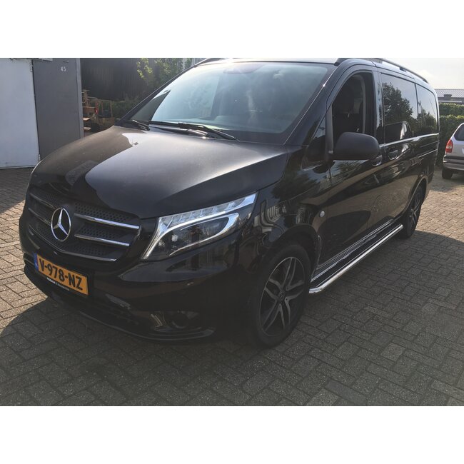 Mercedes-Benz Sidebars buis 60 mm met RVS trede (set van 2 stuks)