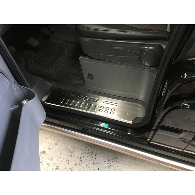 Mercedes-Benz Vito W639 (na 2003) Instaplijsten RVS