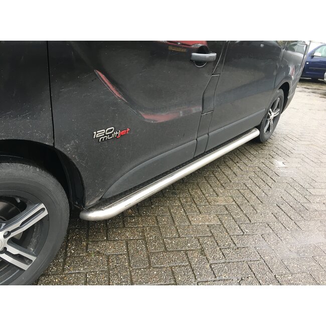 Opel Opel Vivaro|Nissan Sidebars buis 60 mm met RVS trede (set van 2 stuks)