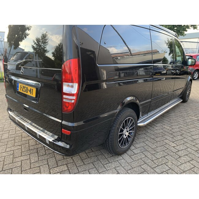 Mercedes-Benz Sidebars buis 60 mm met RVS trede (set van 2 stuks)