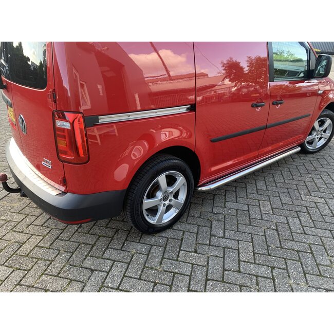VW Caddy Sidebars met rvs trede