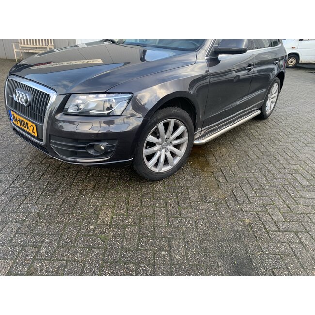 Audi Q5 Sidebars met rvs trede
