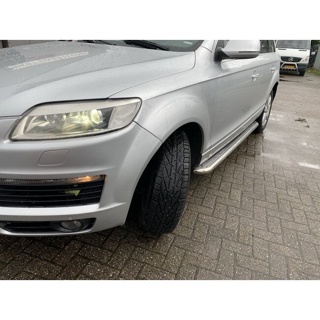 Audi Q7 Sidebars met rvs trede