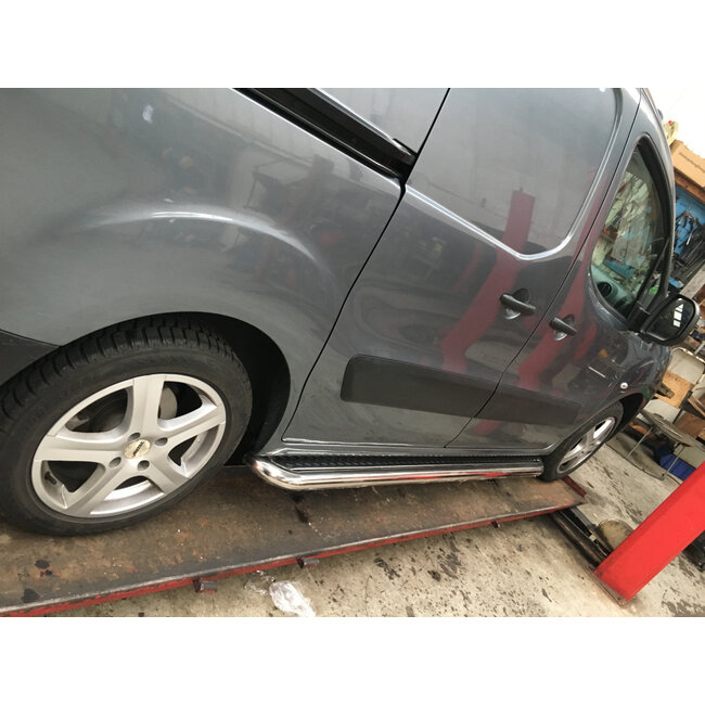 Berlingo Partner Tepee Sidebars met rvs trede