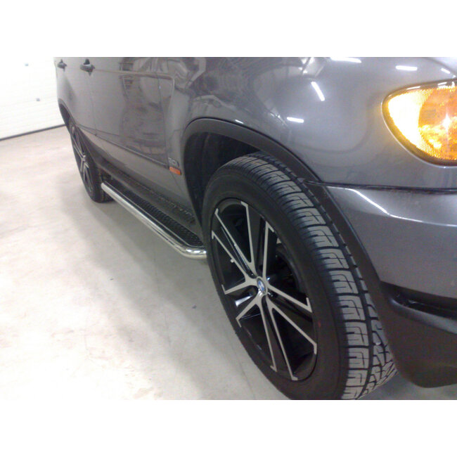 BMW X5 E53 Sidebars met rvs trede