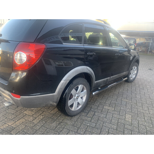 Chevrolet Captiva Sidebars 70mm met opstapjes recht model