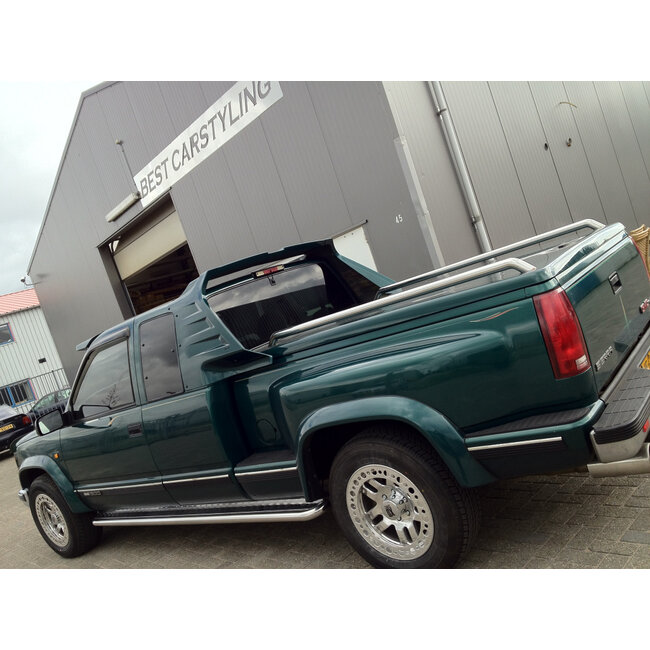 Chevrolet K2500 Sidebars met rvs platen