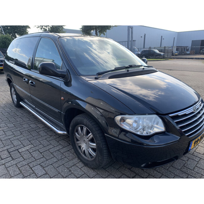 Chrysler Grand Voyager Sidebars met rvs trede
