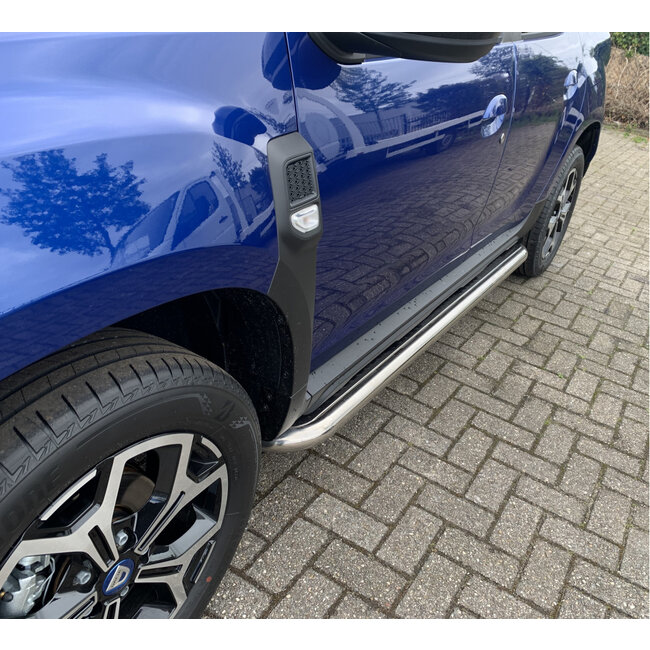 Dacia Duster H79 Sidebars met rvs trede