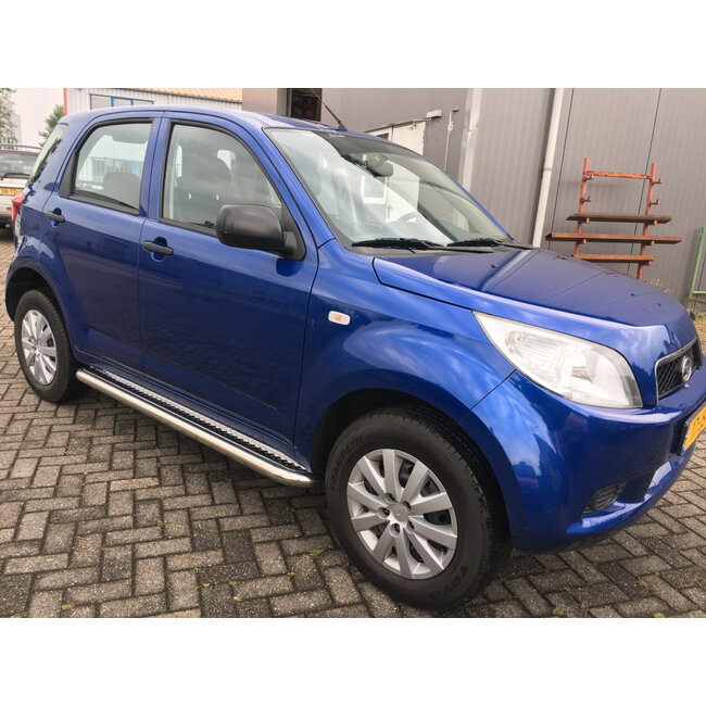 Daihatsu Terios Sidebars met rvs trede