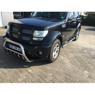 Dodge Nitro sidebars met steps